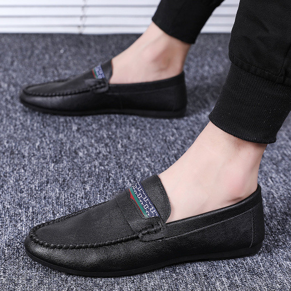 Κομψά ανδρικά μοκασίνια κατασκευασμένα από έκο δέρμα με επίπεδη σόλα