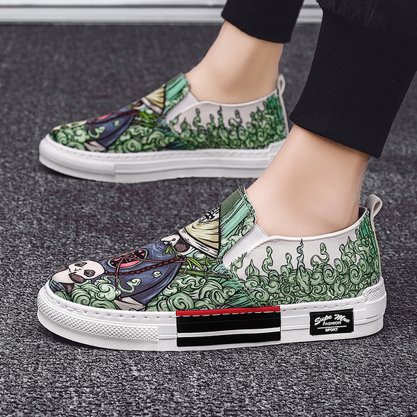 Μοντέρνες ανδρικές χρωματιστά μοκασίνια με επίπεδη σόλα