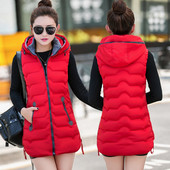 Naiste vabaaja vest kapuutsiga