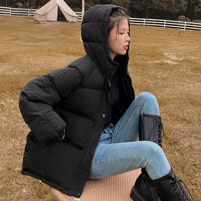 Γυναικείο χειμερινό μπουφάν με κουκούλα και τσέπες