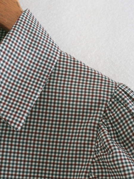 Női kockás ing - klasszikus gallérral és gombokkal