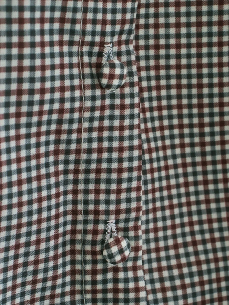 Női kockás ing - klasszikus gallérral és gombokkal