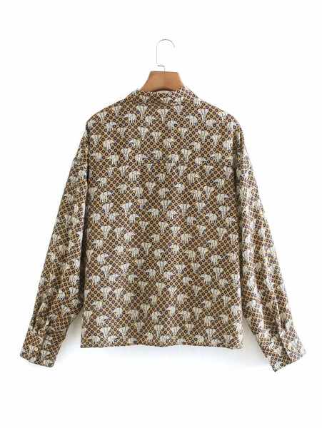 Alkalmi női ing gombokkal és színes rátéttel