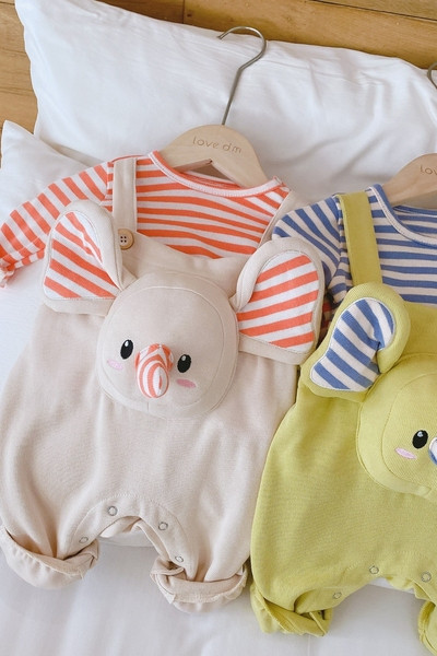 Μοντέρνο παιδικό σετ  με τρισδιάστατη διακόσμηση