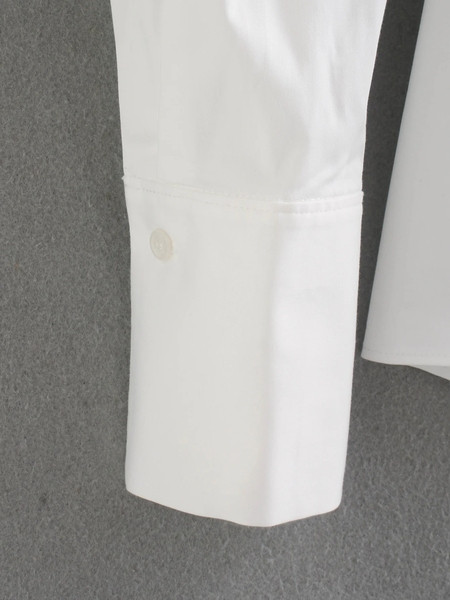 Γυναικείο πουκάμισο casual σε λευκό χρώμα με λαιμόκοψη και τσέπη