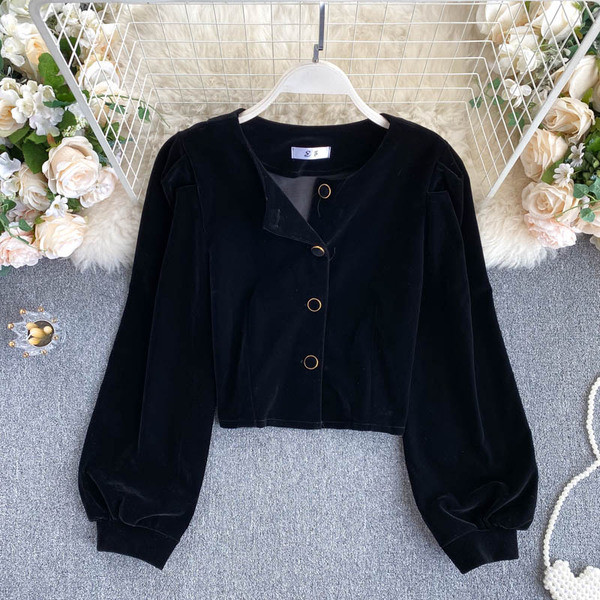 Naiste vabaaja lühike nööpide ja pikkade varrukatega särk