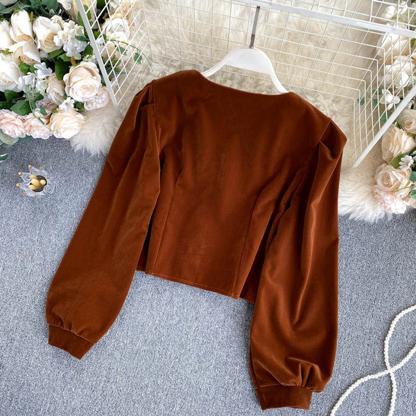 Naiste vabaaja lühike nööpide ja pikkade varrukatega särk