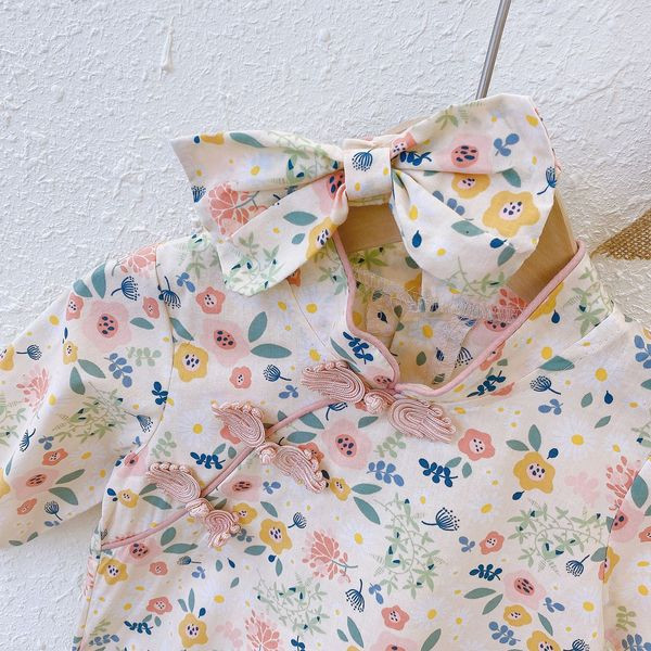 Βρεφικό κορμάκι  για κορίτσια με κορδέλα και λουλουδάτο μοτίβο