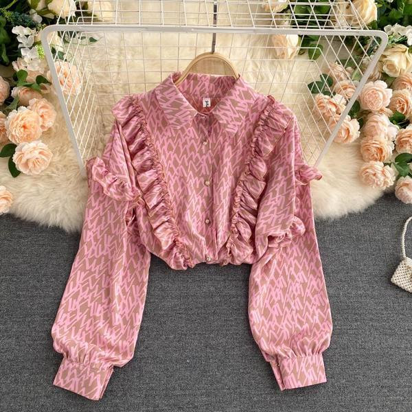 Moodne naiste särk klassikalise krae ja lokkidega