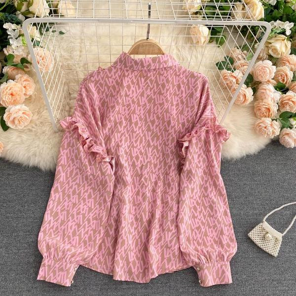 Moodne naiste särk klassikalise krae ja lokkidega