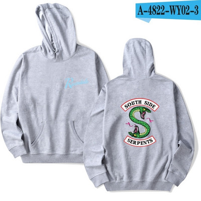 Ανδρική μπλούζα με κουκούλα και απλικέ στη πλάτη