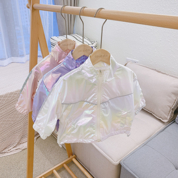 Τρέχον παιδικό μπουφάν για κορίτσια με ψηλό κολάρο και φερμουάρ