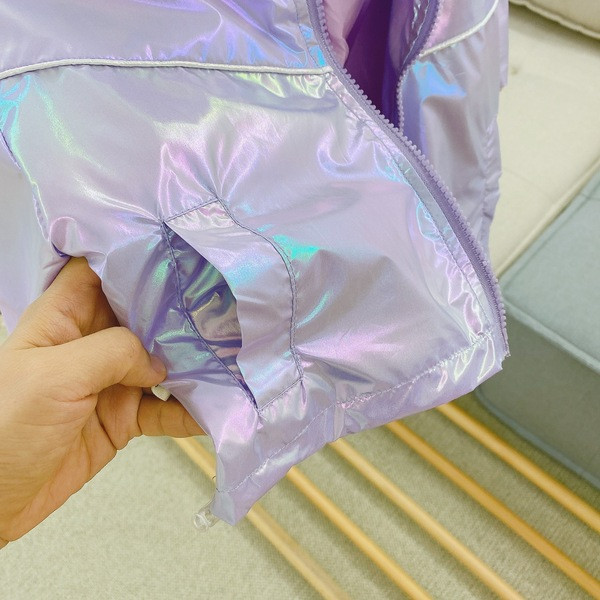 Τρέχον παιδικό μπουφάν για κορίτσια με ψηλό κολάρο και φερμουάρ