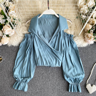 Casual γυναικείο πουκάμισο με κλασικό γιακά και γυμνούς ώμους