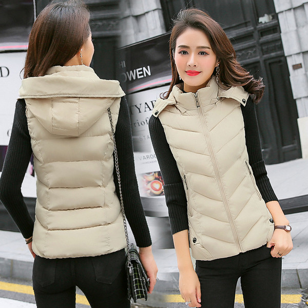 Igapäevane kapuutsiga naistevest