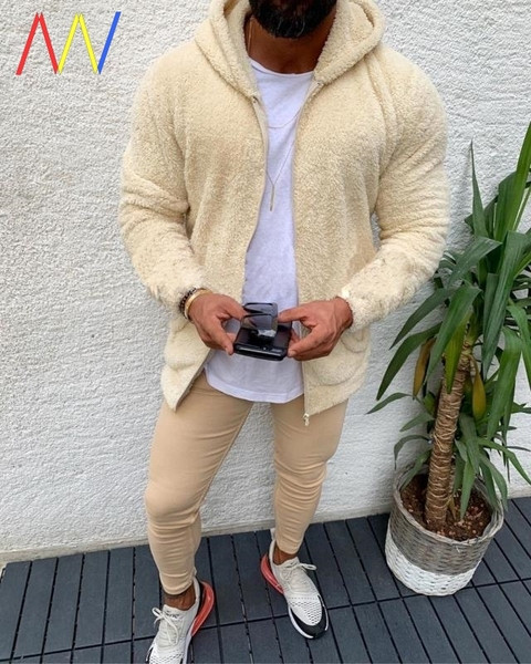 Vyriški pūkiniai megztiniai, tinkantys rudeniui