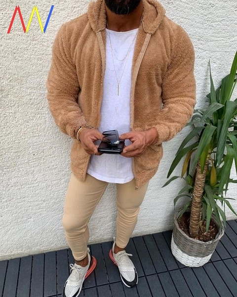 Vyriški pūkiniai megztiniai, tinkantys rudeniui