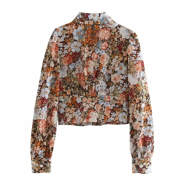 Moodne naiste särk - lillelise mustriga ja klassikalise kraega