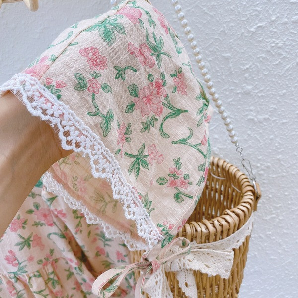 Βρεφικό κορμάκι για κορίτσια με μοτίβα λουλουδιών και δαντέλα