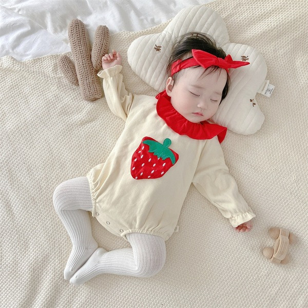 Baba body lányoknak hosszú ujjal és díszítéssel