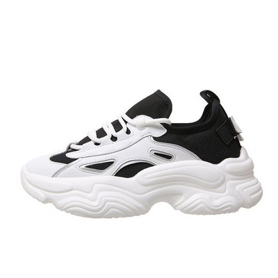 Γυναικεία σπορ και casual  παπούτσια με τραχιά σόλα