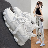 Võrgusilma ja krobelise tallaga naiste tossude uus mudel