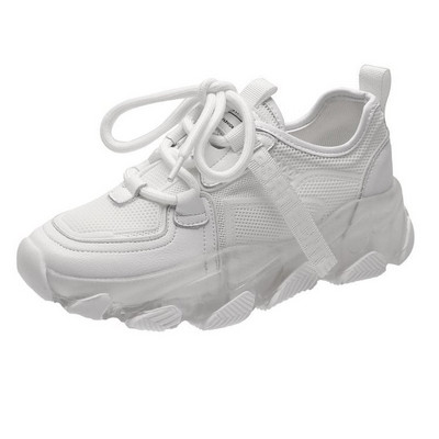 Võrgusilma ja krobelise tallaga naiste tossude uus mudel