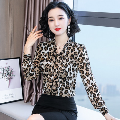Modern női ing leopárd mintával és hosszú ujjal