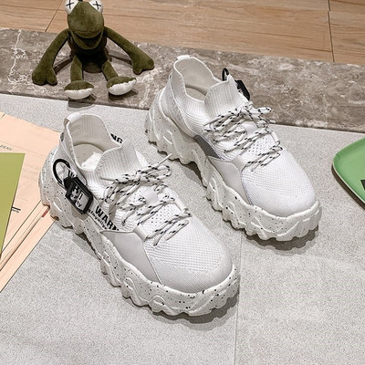 Női alkalmi tornacipő színes talppal