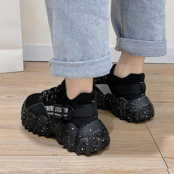 Női alkalmi tornacipő színes talppal