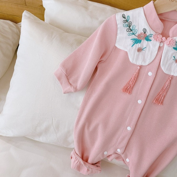 Rózsaszín baba kombiné lányoknak hosszú ujjal és hímzéssel