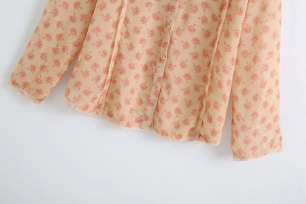 Μοντέρνο γυναικείο πουκάμισο - με λουλουδάτο μοτίβο και κλασικό γιακά