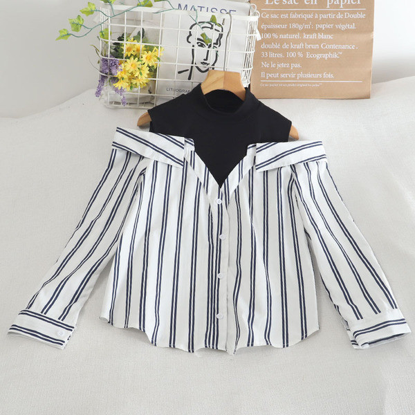 Ριγέ γυναικείο πουκάμισο με κουμπιά και μακριά μανίκια