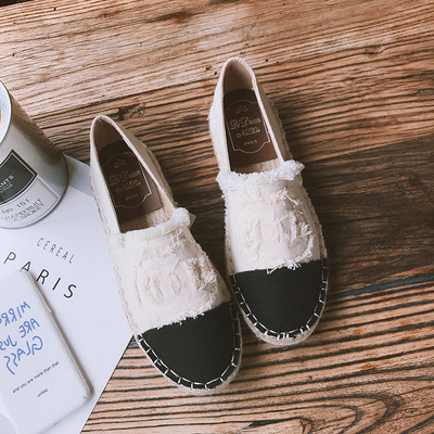 Alkalmi női cipő lapos talppal