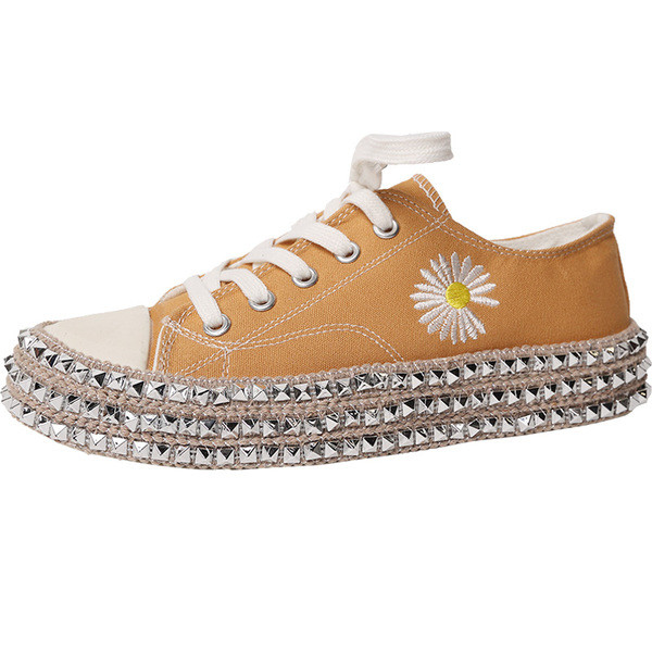 Γυναικεία αθλητικά παπούτσιαμε τρουξ  και επίπεδη σόλα