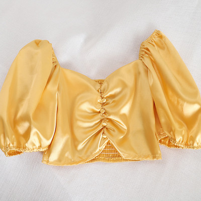 Stílusos női rövid ing gombokkal