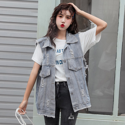 Naiste taskutega teksavest