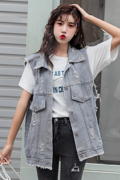 Naiste taskutega teksavest