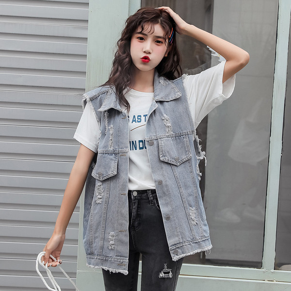 Naiste taskutega teksavest