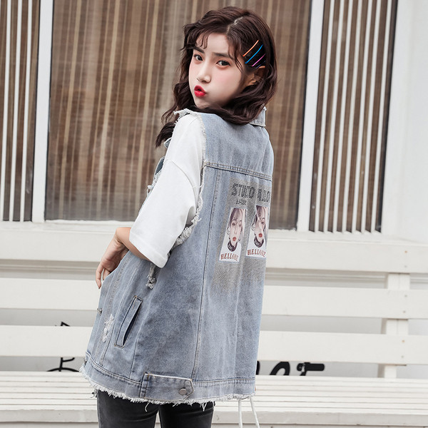 Naiste taskutega teksavest