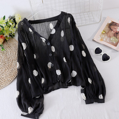 Πλισέ γυναικείο πουκάμισο πουά με λαιμόκοψη