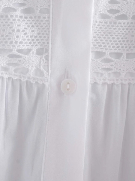 Modern női ing alacsony gallérral, fehér színben