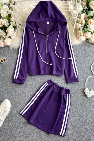 Naiste igapäevane komplekt, mis sisaldab dressipluusi ja seelikut