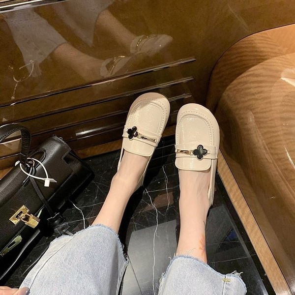 Lameda tallaga lakknahast naiste kingad