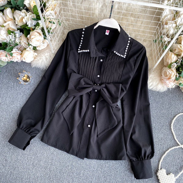 Modern női ing szalaggal és klasszikus gallérral gyöngy díszítéssel