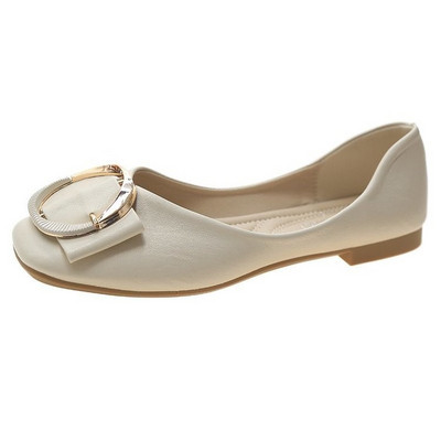 Γυναικεία έκο δερμάτινα παπούτσια με επίπεδη σόλα και μεταλλική αγκράφα