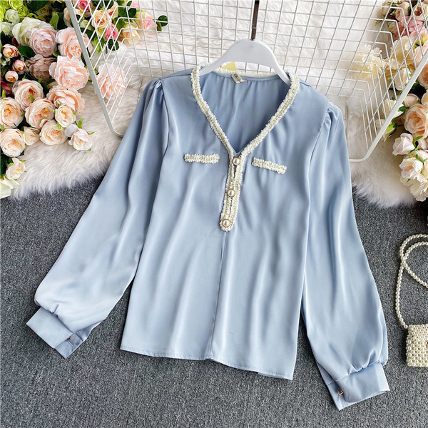 Női alkalmi ing spitz nyakkivágással és hosszú ujjal