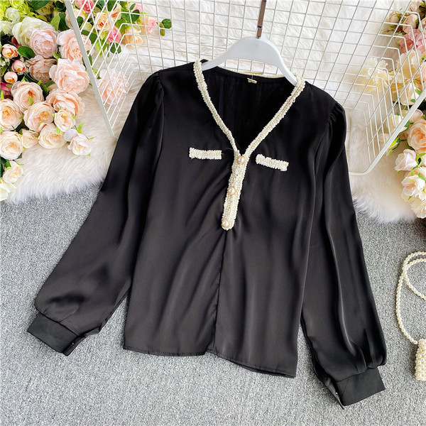 Női alkalmi ing spitz nyakkivágással és hosszú ujjal