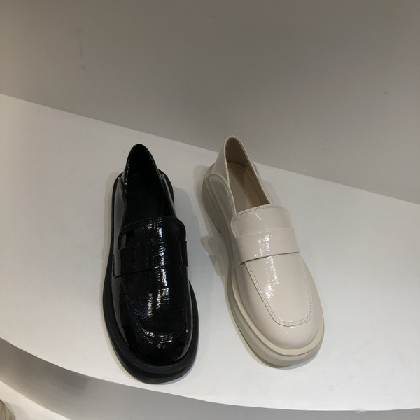 Uus mudel vabaajajalatsite puhas mudel