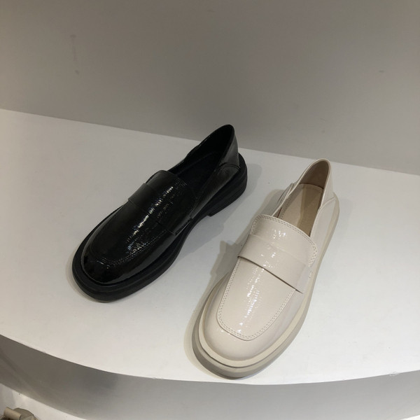 Uus mudel vabaajajalatsite puhas mudel